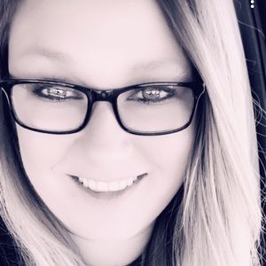 Meet your Posher, Chealsie